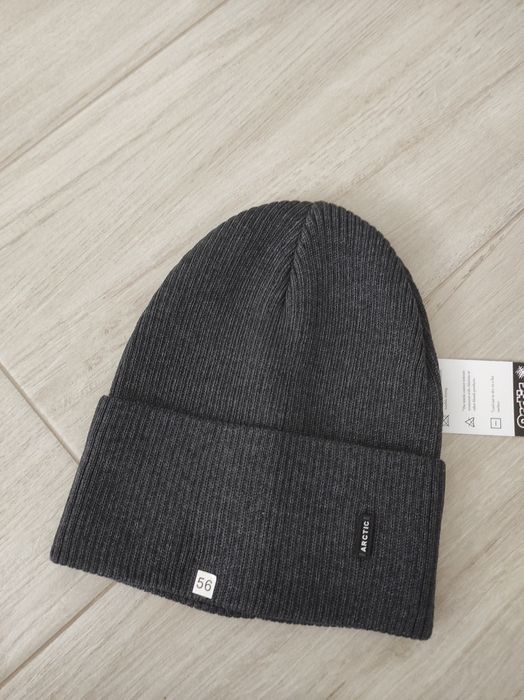 Шапка стильна, якісна біні демісезон.