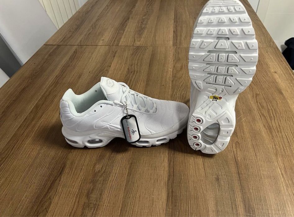 Nike TN all white. Temos todos os tamanhos.