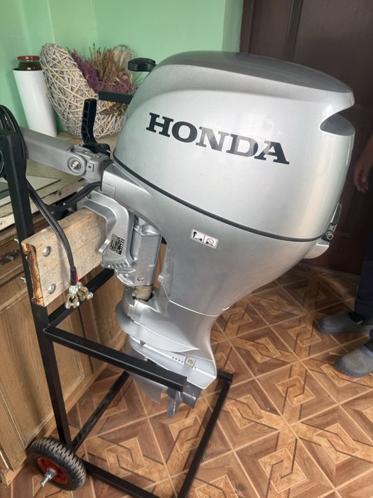 Nowy silnik Honda BF10D 10km
