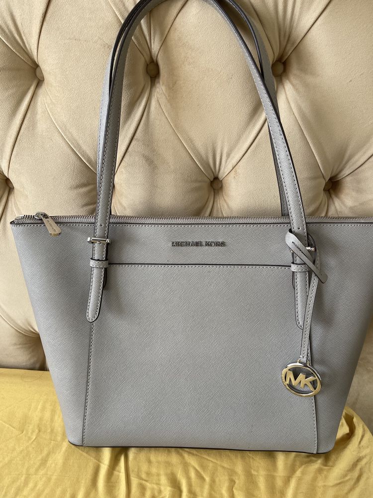 Malas michael best sale kors 2019