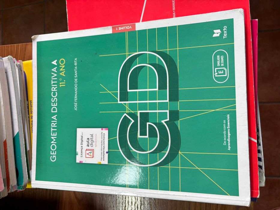 Livros Escolares 11º Ano 10 €