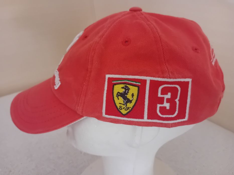 Chapéu/cap oficial da Ferrari/Michael Schumacher,  edição especial "Not for Sale", muito pouco usado, em excelentes condições.