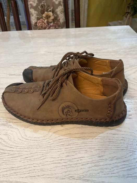 Кросівки туфлі шкіряні