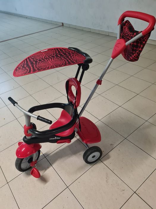 Triciclo para bebé como novo