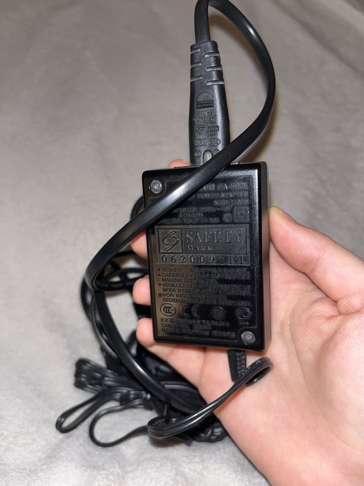 Oryginalna ladowarka Canon CA-590e