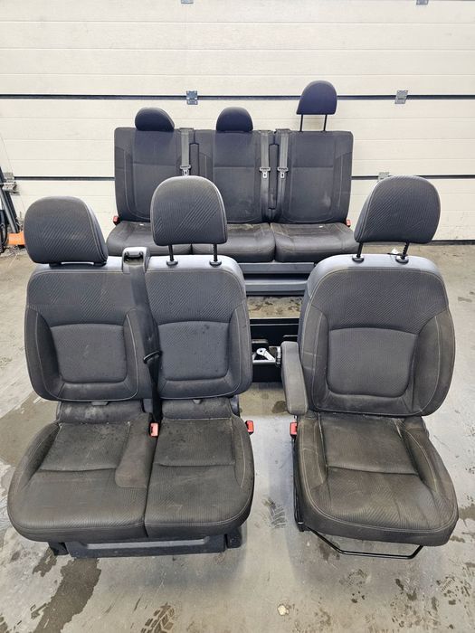 fotele kanapa ławka renault trafic iii brygadówka 6 osobowa lift 23r