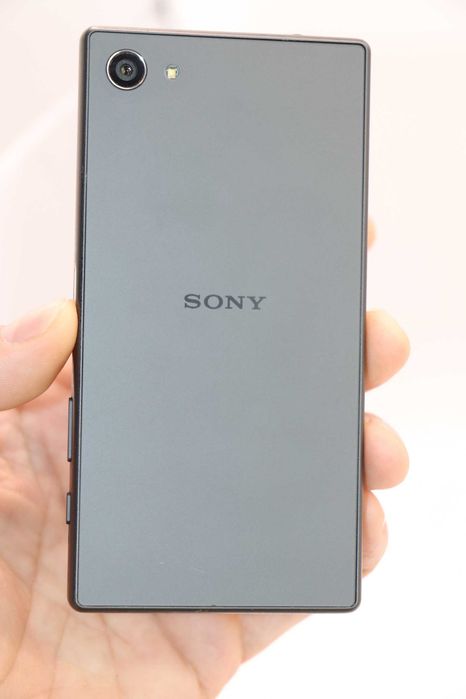 Sony Xperia Z5 compact 32GB E5823 Graphite Black,  стан Нового!