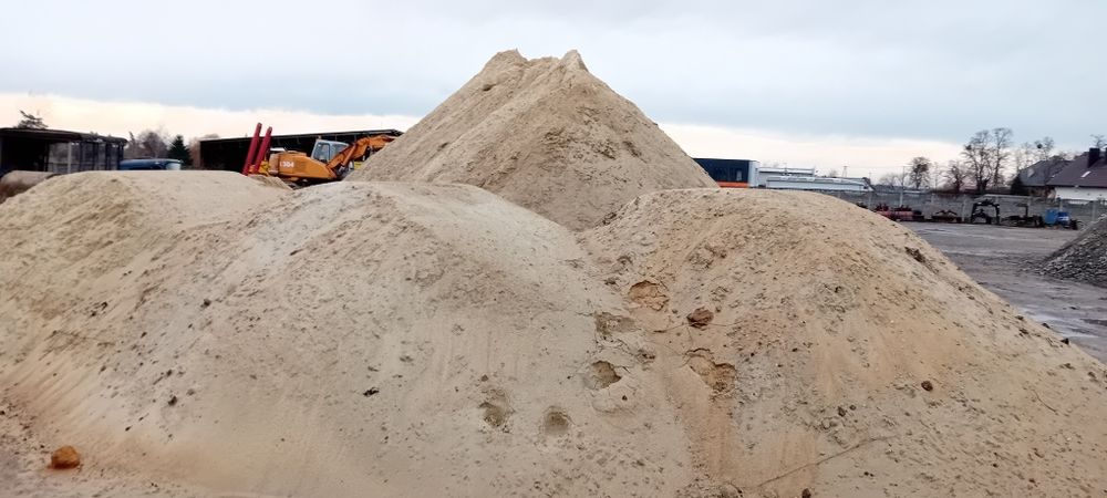 Krotoszyn Usługi transportowe 3.5t Ziemia piasek żwir kruszywa  itp.