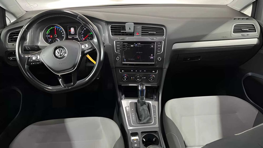 VW e-Golf AC/DC Elétrico | Financiamento disponível