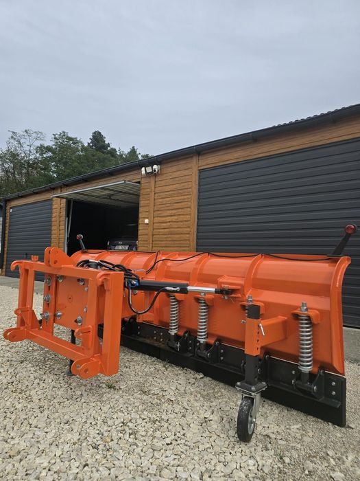 Nowy pług prosty z hydrauliką Metal-technik do tura tuza 2.6/3.0 m