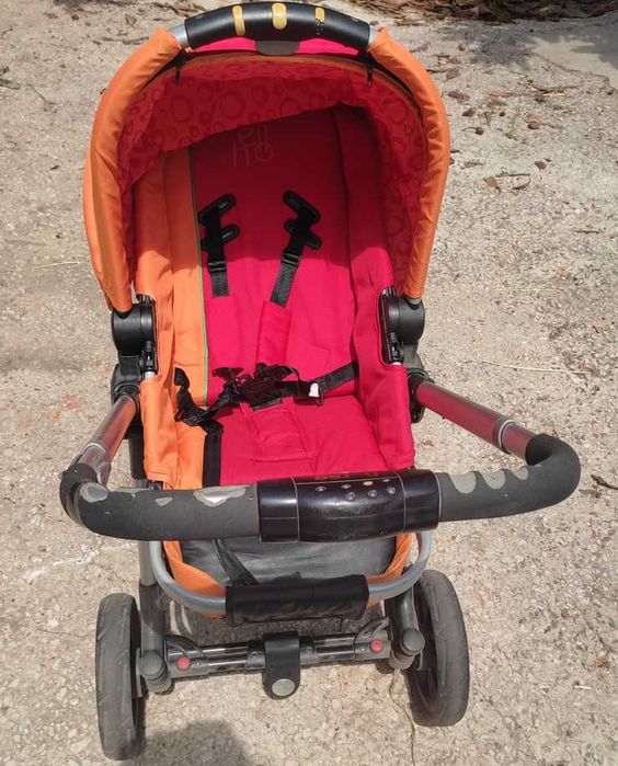 Carrinho de bebe + Ovo  Usado