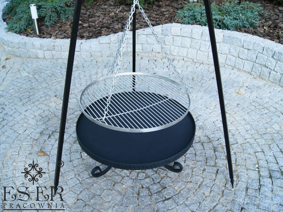 Zestaw - kuty grill z paleniskiem - ruszt nierdzewny Piotr 60/70 ES-ER