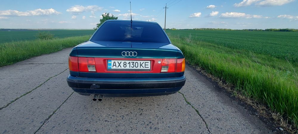 Audi 100. 2.6. 1993