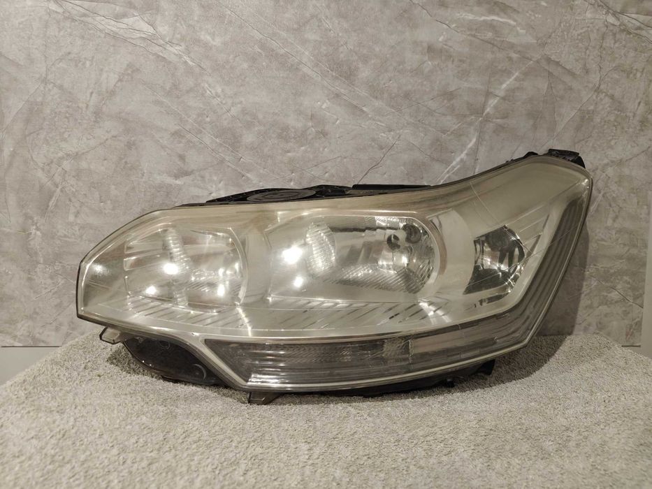 Lampa Lewy Przód Citroen C5 III Generacji EUROPA