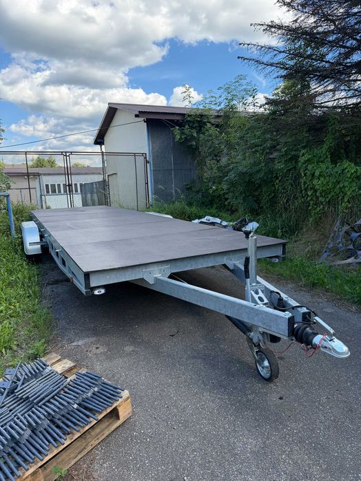 Wynajem przyczepy platformowej 2 × 7,2 m