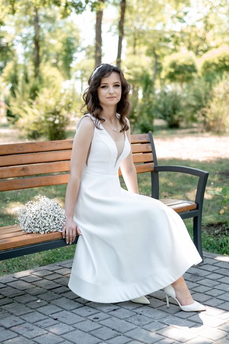 Продам весільну сукню