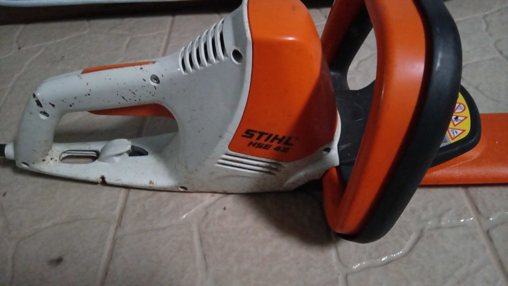 Serra eletrica para vedações  Stihl