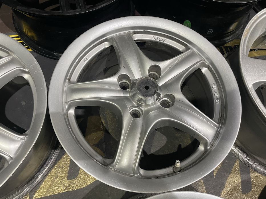 4/100/14 leage japan et38