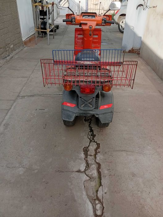 Продаю мопед Хонда Гуру.