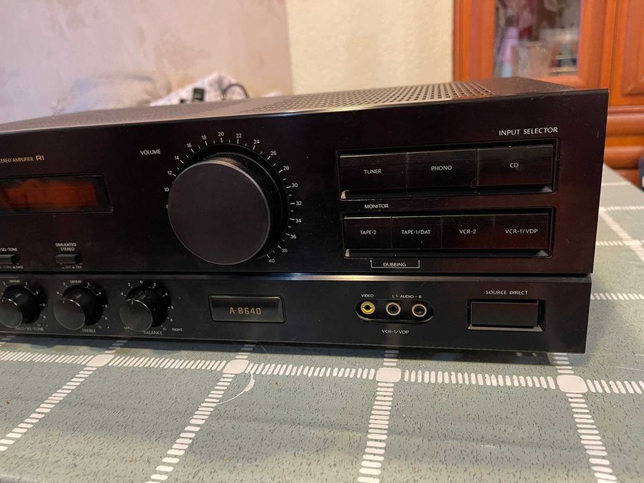Стерео усилитель Onkyo A-8640