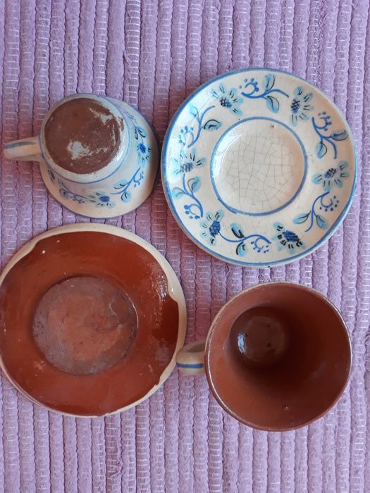 Lote de 4 chávenas de café 5€. Baixa de preço