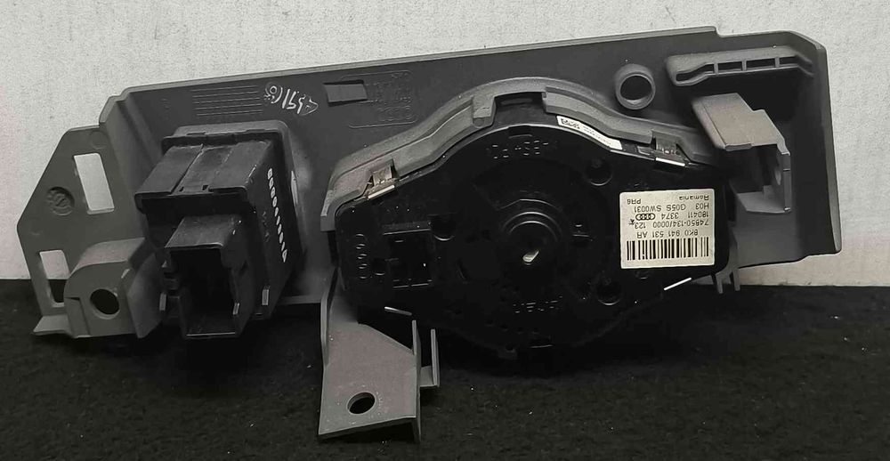 Manípulo de Luzes 8K0941531AR - AUDI A4 B8