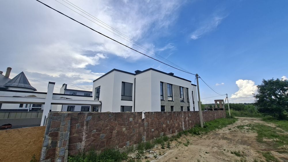 Продаж сучасного  дуплекса 160м². 3сот землі.  2 великі тераси.  Комунікації. Природа. БУДИНОК
