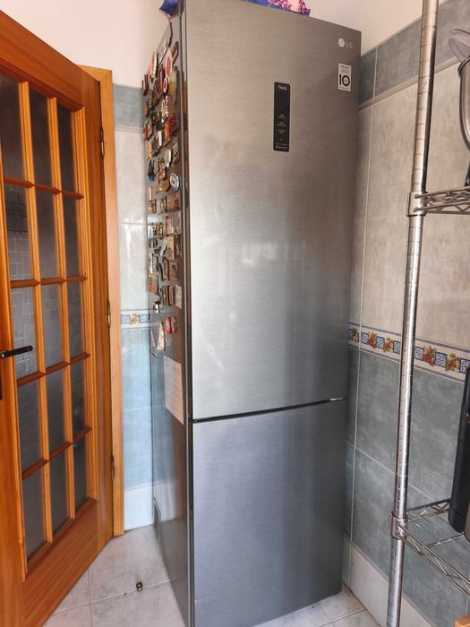 Frigorífico Combinado LG GBP62DSXCC 384L No Frost