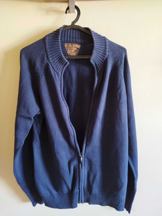 Casacos, t-shirts e camisas de maraca (NIKE, TRIBORD, ZARA,.)