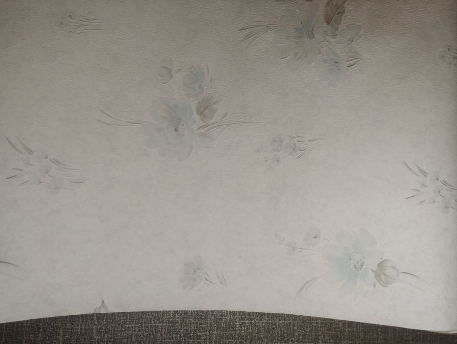 Обои бумажные  остатки фото обои