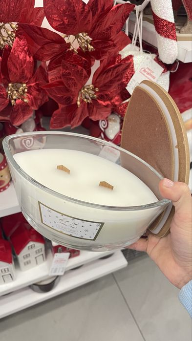 Свічка святкова подарунковаароматизована кашемір деревяний гніт