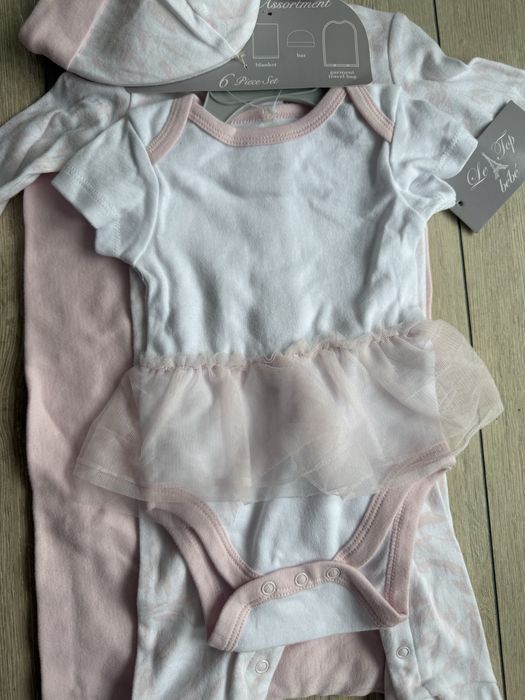 Набір для дівчинки 0-3 місяці le top bebe