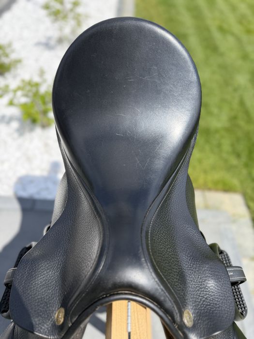 Siodło 17/32 ( M ) Prestige Green Star wszechstronne o profilu skokowym