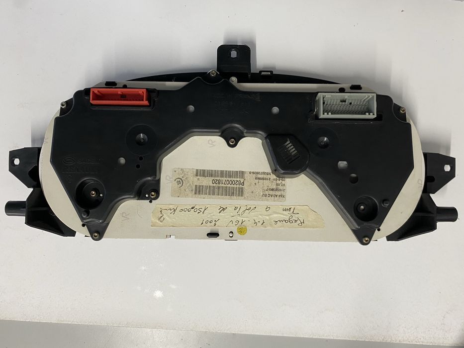 Conta quilómetros de renault  megane de 2001