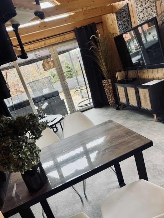 Domek z jacuzzi nad Jeziorem Złotnickim Karłowice