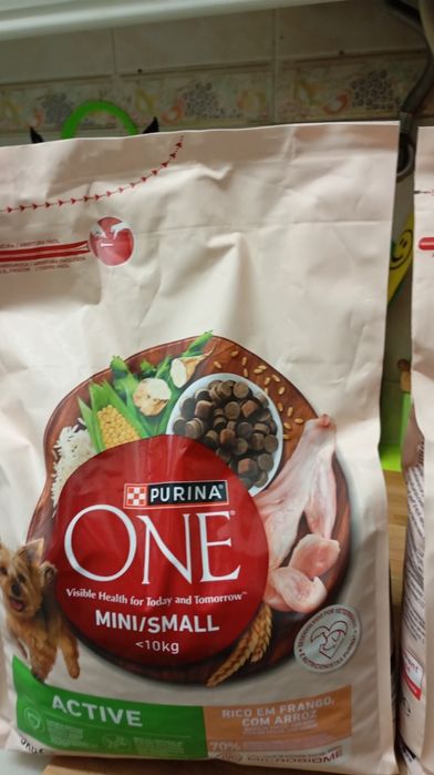 Sacos de ração 2x Purina One Fechados