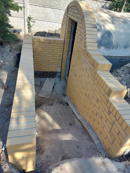 Usługi  Ogólnobudowlane Usługi minikoparką ładowarką teleskopową