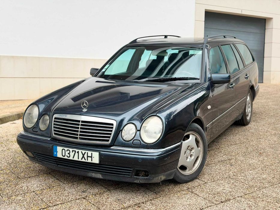 MERCEDES- BENZ E300 TURBO DIESEL foto 3