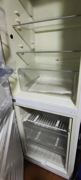 Холодильник Whirlpool