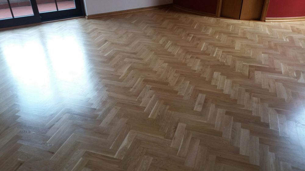 Cyklinowanie bezpyłowe, renowacja schodów, olejowanie, lakiery, kleje