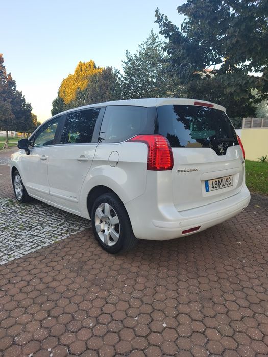 Peugeot 5008 1.6hdi. (Gasóleo)