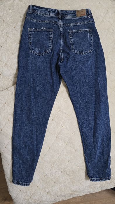 Продам джинси  сині