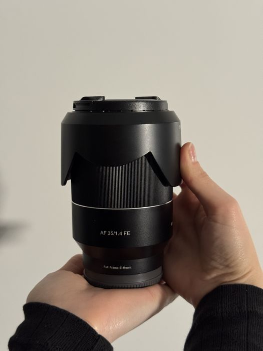 Обʼєктив Samyang AF 35 mm від Діани Чхаідзе