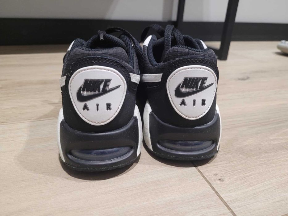 Adidasy NIKE AIR MAX Ivo