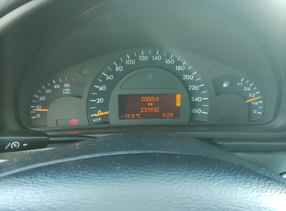 Mercedes C220 Cdi Auto Poucos Quilómetros