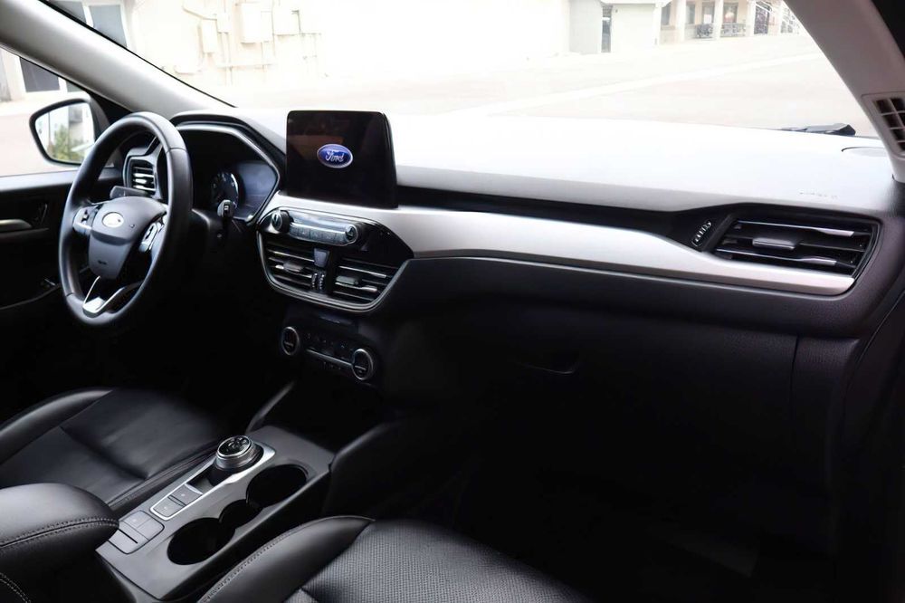 Ford Escape      2021