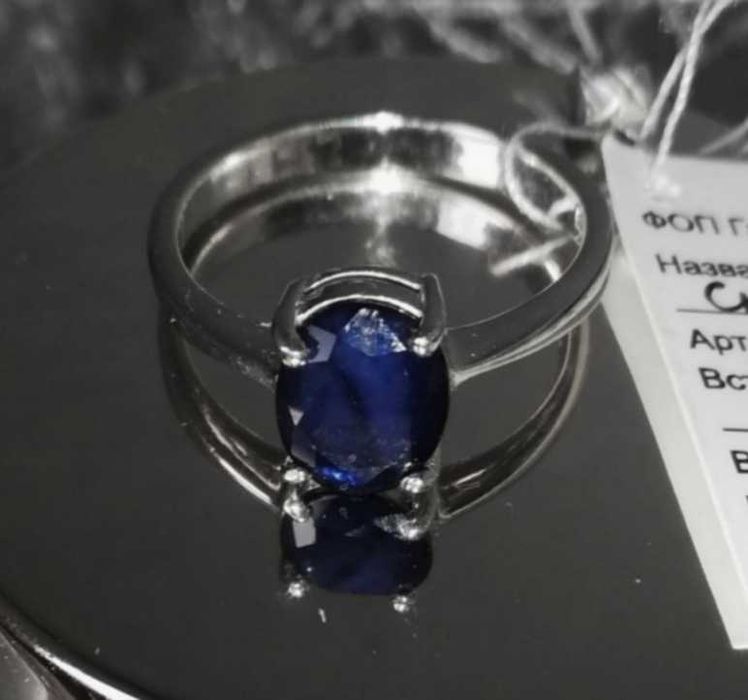 Каблучка срібна  925 проба з танзанітом