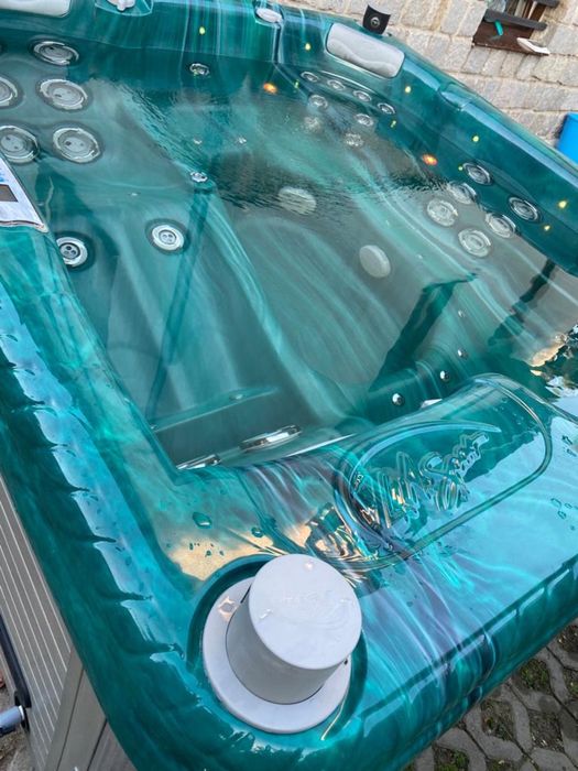 SPA Jacuzzi ogrodowe Wanna z hydromasażem Oława • OLX.pl