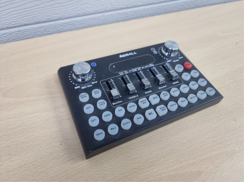 Mały mixer akumulator bluetooth sampler studyjny gitarowy