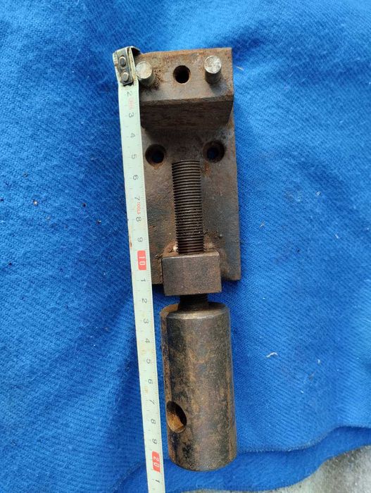 Струбцина столярная или для прочих целей